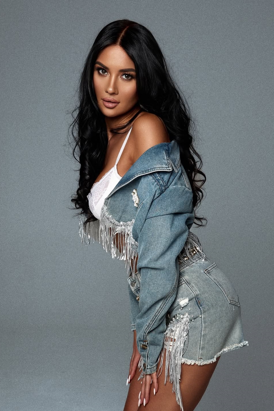 Проститутка Алекса грудь 3 цена 20000  за час