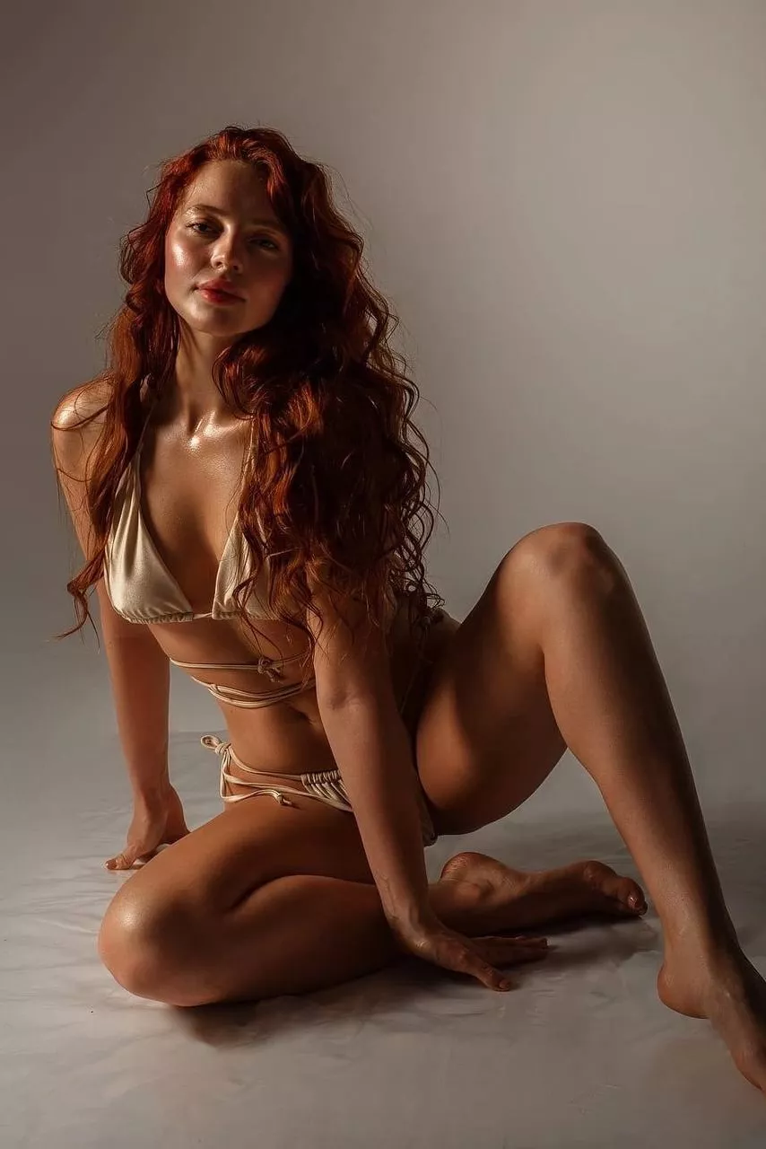 Проститутка Дана грудь 2 цена 15000  за час